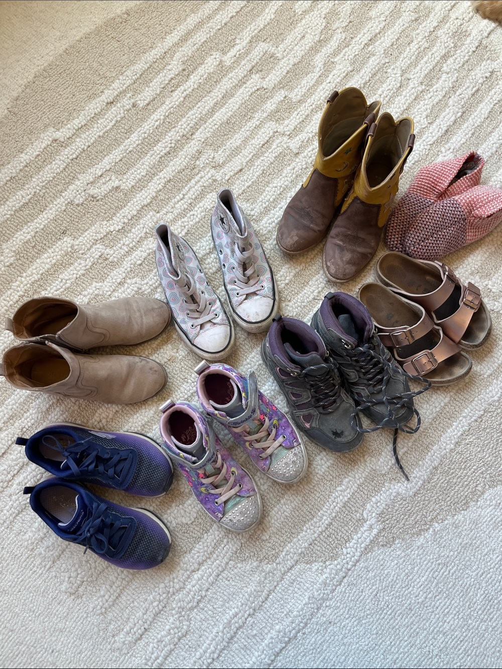 Lot of size 1 kids shoes used
